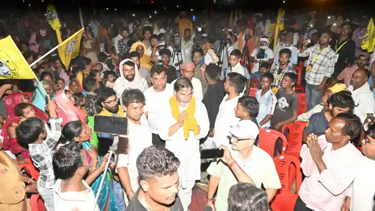 Bihar Politics - नेताओं के नहीं, अपने बच्चों को राजा बनाने क Bihar Politics - नेताओं के नहीं, अपने बच्चों को राजा बनाने क