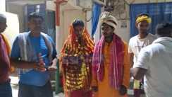 Vaishali Lover fills sindoor before cops SP orders probe