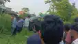 एनएच 327E पर ट्रैक्टर और ई-रिक्शा में जोरदार भिड़ंत, बुजुर्ग और बच्चा गंभीर रूप से घायल