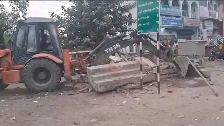 बिहार में 'बुलडोजर एक्शन' की वापसी, सम्राट चौधरी के गृहमंत्र