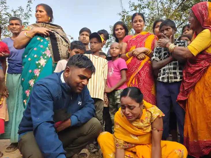 पत्नी की सीने में उतारी गोली, आरोपी पति फरार, बेटा बहू ने पि