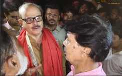 Bihar assembly elction - जनता के बीच पहुंचे महागठबंधन के सांसद -विधायक का हुआ विरोध, गुस्से में बोले - हमारी सरकार नहीं है...