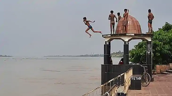 Patna Tourist Place: फ्री एडवेंचर चाहिए या सुकून भरे पल बिता Patna Tourist Place: फ्री एडवेंचर चाहिए या सुकून भरे पल बिता