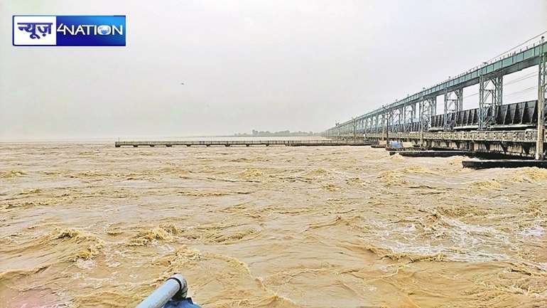 Bihar Flood News: बिहार की कोसी-गंड़क-महानंदा-बागमती नदियों में उफान... इन तेरह जिलों में 1.5 लाख की आबादी बाढ़ प्रभावित 