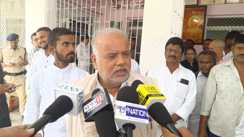 Shrawan Kumar Reacts to Congress Protest