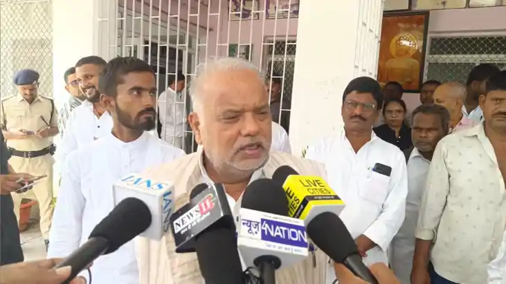 Shrawan Kumar Reacts to Congress Protest