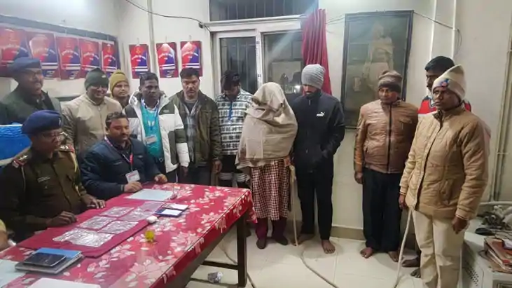 लाखों की ज्वेलरी बरामद 