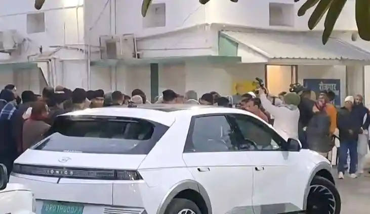 एक्शन मोड में नीतीश कुमार: अचानक जदयू दफ्तर पहुंचे मुख्यमंत्