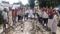 Bihar News : बिहार में शिलान्यास के 4 साल बाद भी नहीं बनी सड़क, ग्रामीणों ने धान बोकर जताया विरोध, सरकार के खिलाफ जमकर की नारेबाजी 