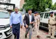 एक्शन में डीएम! गलती नहीं जानबूझ कर 'डॉग बाबू का बनाया गया निवास प्रमाण पत्र', जांच के लिए ब्लॉक कार्यालय पहुंचे जिलाधिकारी
