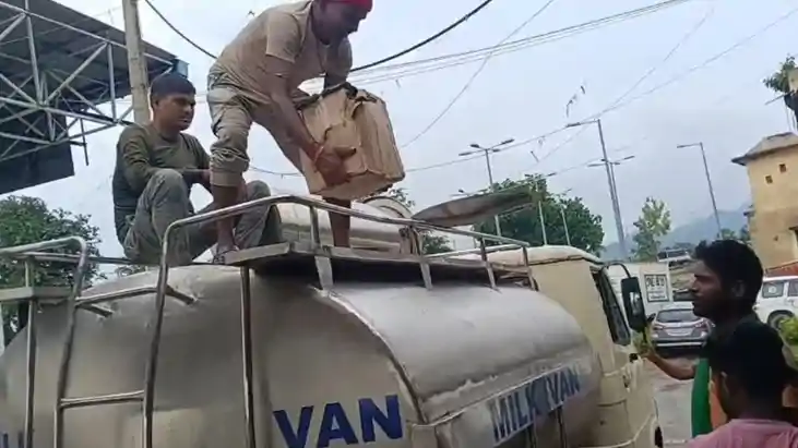 smuggling liquor in Bihar