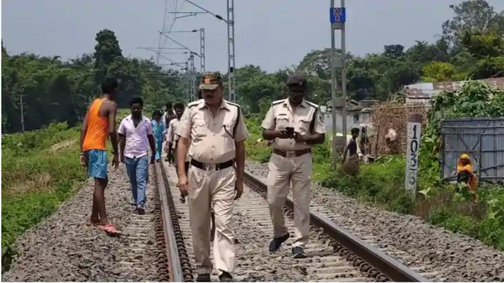 ट्रेन की चपेट में आने से अज्ञात महिला की मौत, शिनाख्त में जु