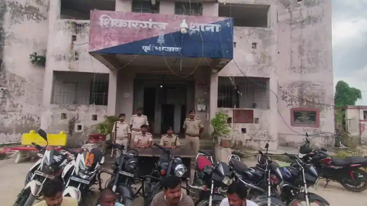 Bihar News : मोतिहारी पुलिस ने फर्जी चेसिस नंबर पंच कर बाइक 