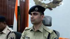 Bihar News : बिहार पुलिस रेडियो ऑपरेटर परीक्षा में सॉल्वर गैंग का भंडाफोड़, खगड़िया पुलिस ने 15 आरोपियों को किया गिरफ्तार