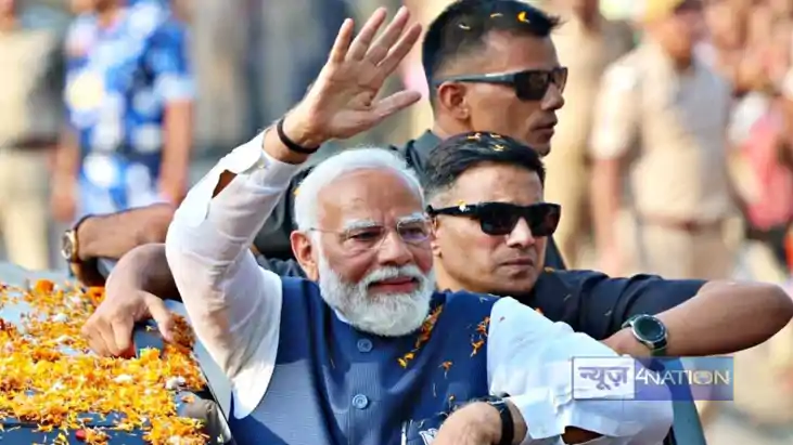 पीएम मोदी रोड शो पीएम मोदी रोड शो