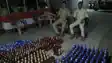 मुजफ्फरपुर में शराब माफियाओं पर पुलिस का 'सर्जिकल स्ट्राइक': पिकअप से भारी मात्रा में  विदेशी शराब बरामद, तस्कर फरार