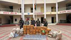सुपौल में SSB की बड़ी कार्रवाई: कोसी नदी के रास्ते तस्करी की कोशिश नाकाम, 720 लीटर नेपाली शराब और नाव जब्त
