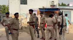 नवादा पुलिस की बड़ी कार्रवाई : 24 घंटे में 35 आरोपी को दबोचा, भारी मात्रा में शराब और चोरी का सामान बरामद