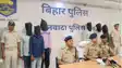 नवादा पुलिस की बड़ी कामयाबी : हिसुआ में 3.10 लाख की लूट को कोढ़ा गैंग ने दिया था अंजाम,  गैंग के 6  सदस्यों को किया गिरफ्तार