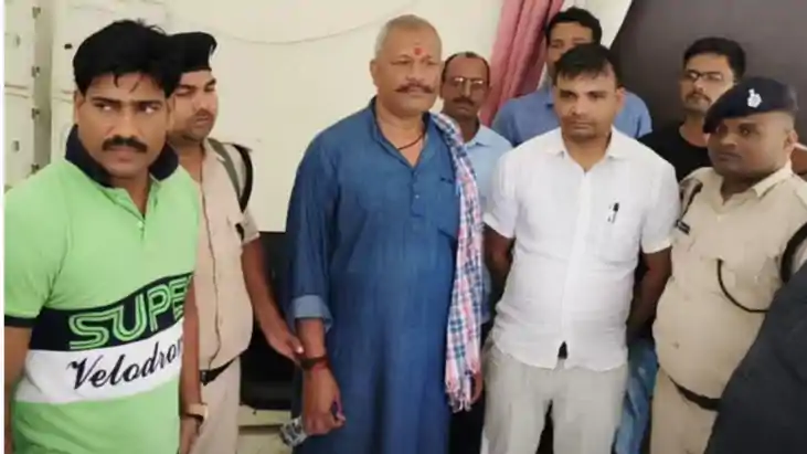 begusarai dto office vigilance raid bada babu agent arrested
