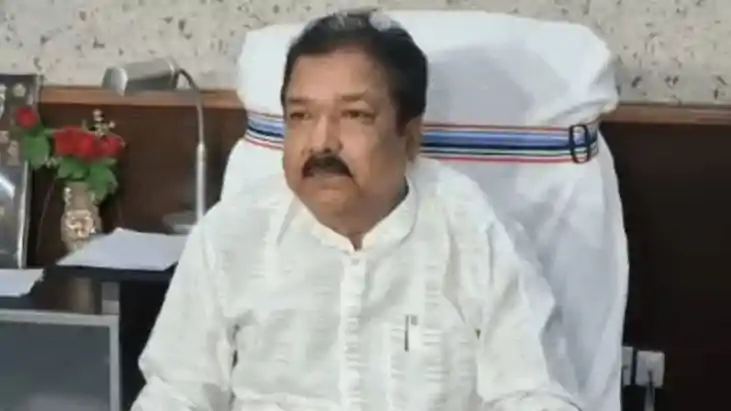 मंत्री डॉ. दिलीप जायसवाल ने लंबित म्यूटेशन आवेदन को निपटाने 