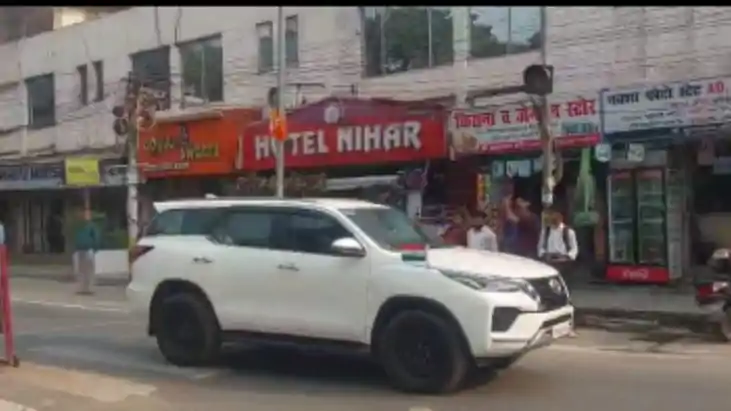 10वीं बार शपथ लेने के बाद सीएम नीतीश पहुंचे भागलपुर, बाल श्र