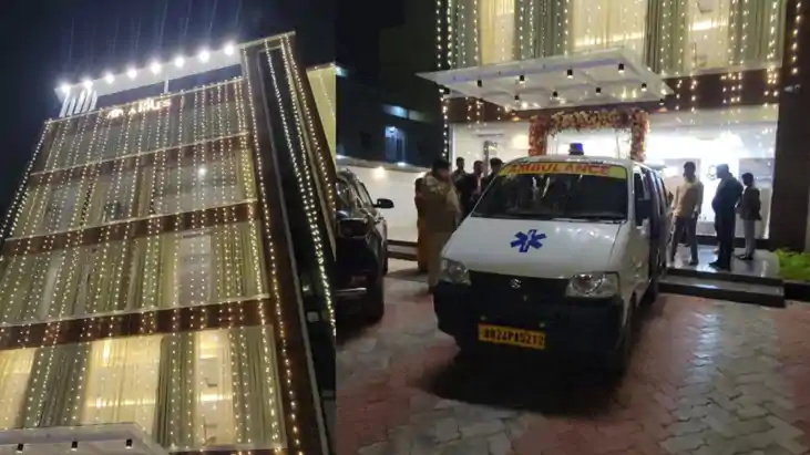 लिफ्ट गिरी 