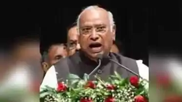 Mallikarjun Kharge in Patna Court