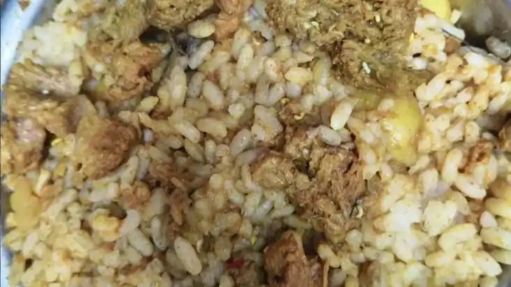 Worms Found in Anganwadi Meal 