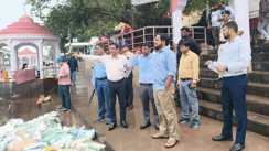 छठ महापर्व को लेकर पटना नगर आयुक्त ने किया घाटों का निरीक्षण, बाढ़ से क्षतिग्रस्त सीढ़ियों एवं पोर्टिको की मरम्मत में तेजी लाने के निर्देश