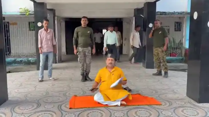Bihar News : बाढ़ पीड़ितों की उपेक्षा पर भड़के बीजेपी विधायक