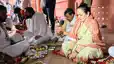 Pitrupaksh Mela 2026 : गया जी में बालासाहेब ठाकरे की बहू स्मिता ठाकरे ने किया पिंडदान, भावुक होकर बोलीं- 'सीता माता की कथा से मिली प्रेरणा'