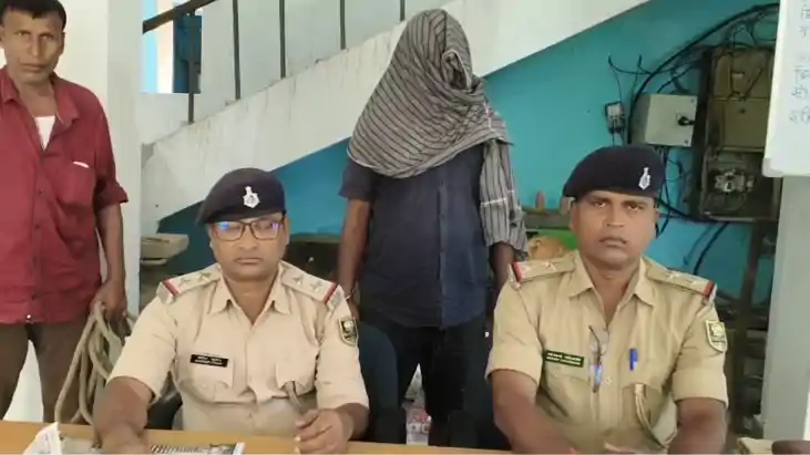 Bihar News : बेतिया पुलिस ने की बड़ी कार्रवाई, बोलेरो से करी