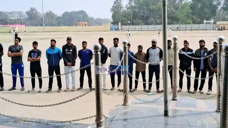 GAYA NEWS : बदहाली का दंश झेल रहा गया का एकमात्र हरिहर सुब्र