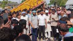 Major Road Accident Truck Overturns CISF Jawan Among 3 Killed