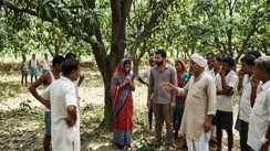 woman caught with lover in Vaishali 