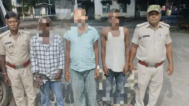 चौकीदार पर हमला करने वाले 3 उपद्रवी गिरफ्तार, अन्य आरोपियों 