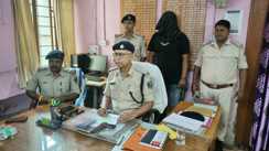 Bihar News : भोजपुर में कोईलवर में ट्रक चालक से लूटपाट करने वाला अपराधी गिरफ्तार, नकली पिस्तौल और नकदी पुलिस ने किया बरामद