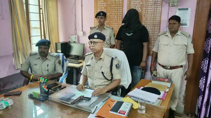 Bihar News : भोजपुर में कोईलवर में ट्रक चालक से लूटपाट करने 