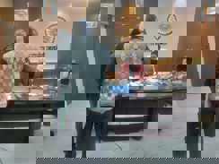 लोक शिकायत निवारण में लापरवाही पर गिरी गाज, थानाध्यक्ष पर DM ने लगाया इतने का जुर्माना