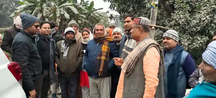 भ्रष्टाचार पर भड़के विधायक अजीत कुमार: घटिया सड़क निर्माण दे