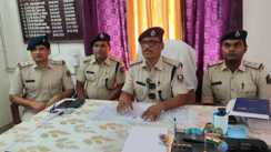 नशीले पदार्थों के अवैध कारोबार के खिलाफ पुलिस की बड़ी कार्रवाई: खेत से 386 किलो गांजा बरामद, तस्कर फरार