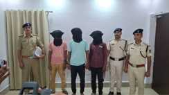 Bihar Crime News : पत्नी के अवैध संबंध में दिव्यांग पति की गई जान, गया पुलिस ने छह घंटे में सुलझाया हत्याकांड