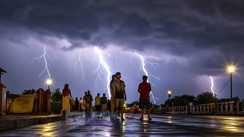 बारिश और वज्रपात 