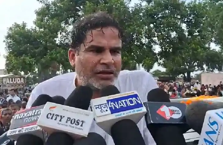 Bihar Politics - जनसुराज किसी जाति और धर्म से जुड़े कार्यक्र Bihar Politics - जनसुराज किसी जाति और धर्म से जुड़े कार्यक्र
