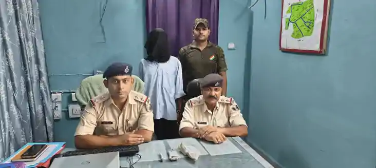 लूट और डकैती के आरोपी की गिरफ्तारी, 19 साल के युवक से देसी क लूट और डकैती के आरोपी की गिरफ्तारी, 19 साल के युवक से देसी क
