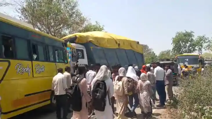 Bihar Road Accident : औरंगाबाद में भीषण सड़क हादसा, फ्लाई ऐश