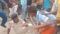 Bihar News - जेल में बंद कैदी की मौत पर भड़के लोगों ने कीआगजनी, बीच सड़क की पुलिस अधिकारी की पिटाई 