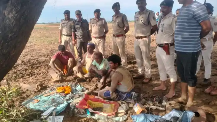 पटना के इस इलाके में चल रहा था अवैध मिनी गन फैक्ट्री, पुलिस 