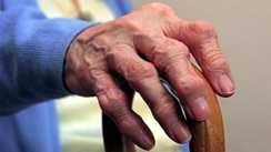 वरिष्ठ नागरिक 